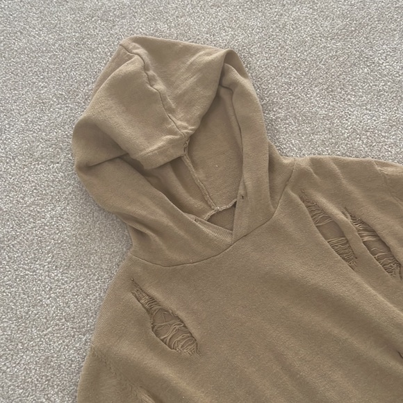Zara Hoodie - Picture 3 of 6